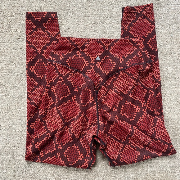 Rare red snake leggings - Picture 1 of 3